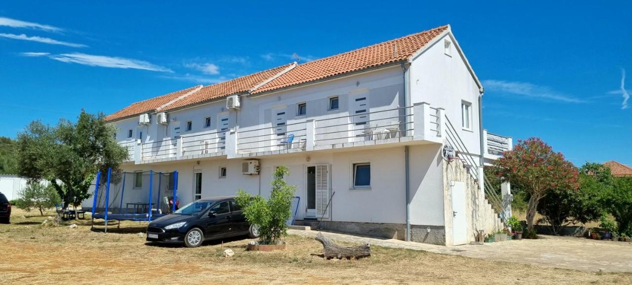 Sukosan Studio Apartman Экстерьер фото